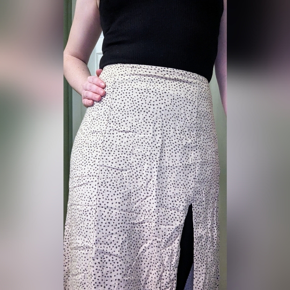 Abercrombie & Fitch High Slit Flirty Midi Skirt | Size XS - Picture 6 of 14